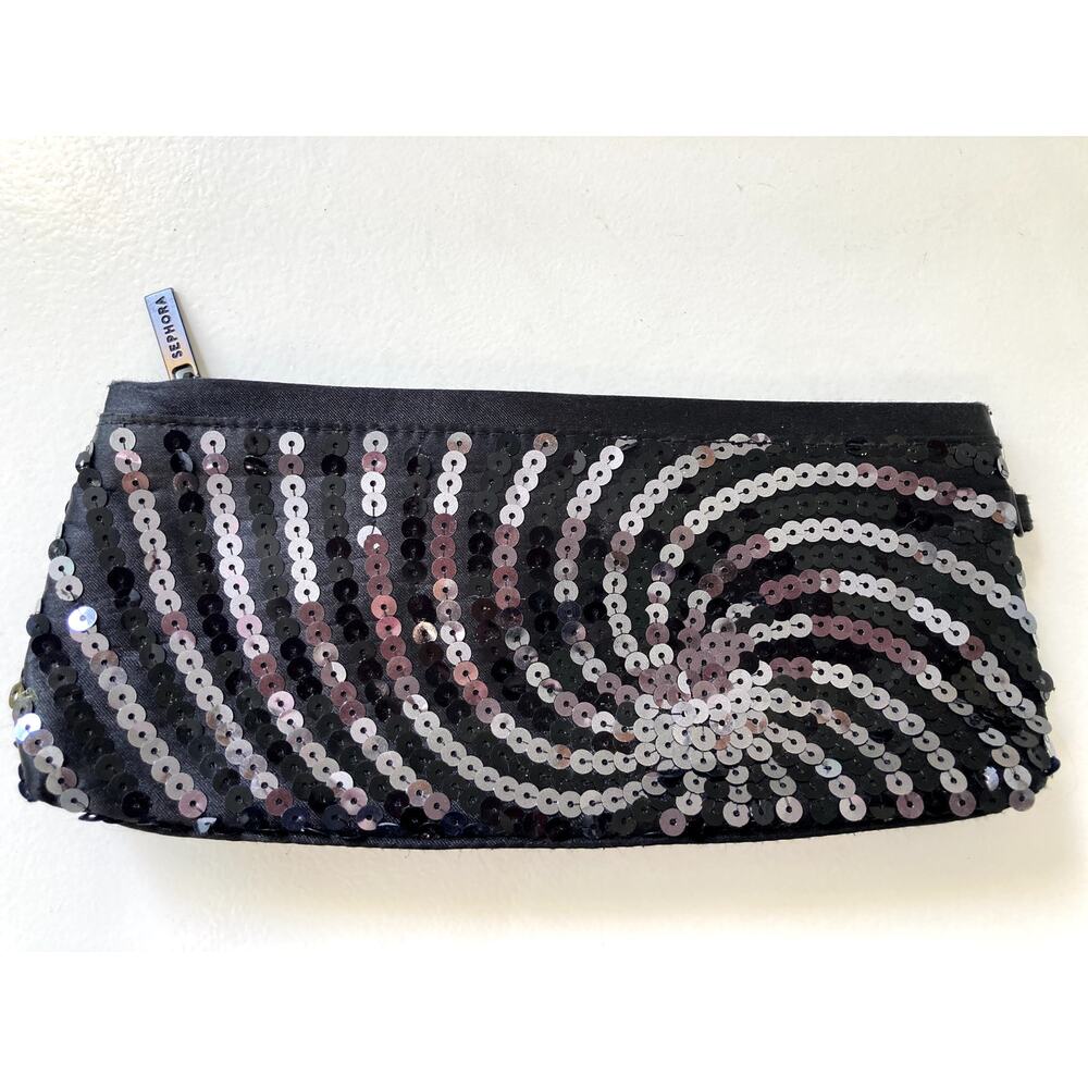 Sequin spiral clutch